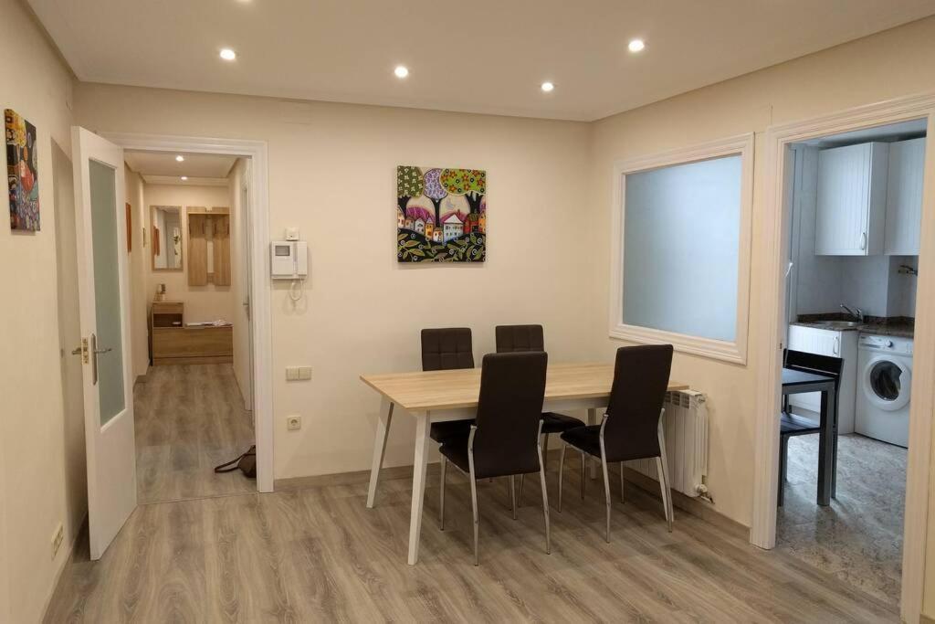 Ferienwohnung Agradable, Luminoso, Wifi, Junto Al Ayuntamiento Logroño Exterior foto